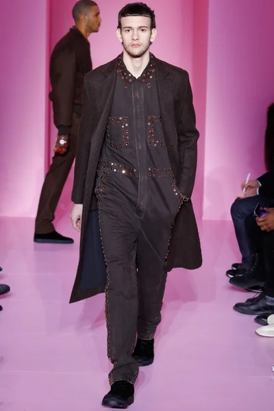 Look 53